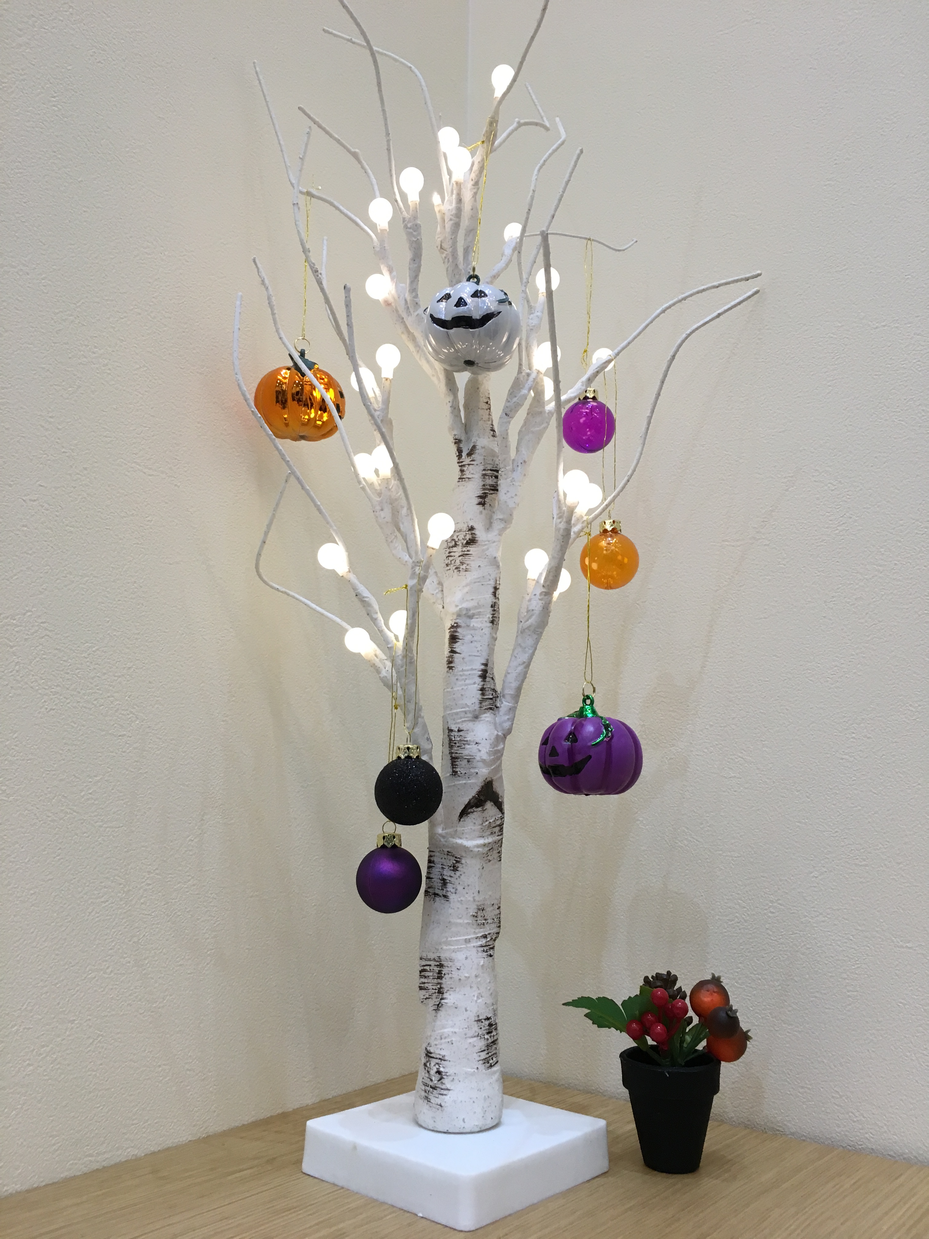 秋の飾りつけ｜坂井輪ライト歯科